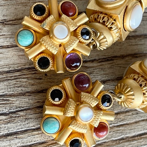 Natasha Stambouli Matte 24k Gold Plated Clipons - Picture 15 of 16